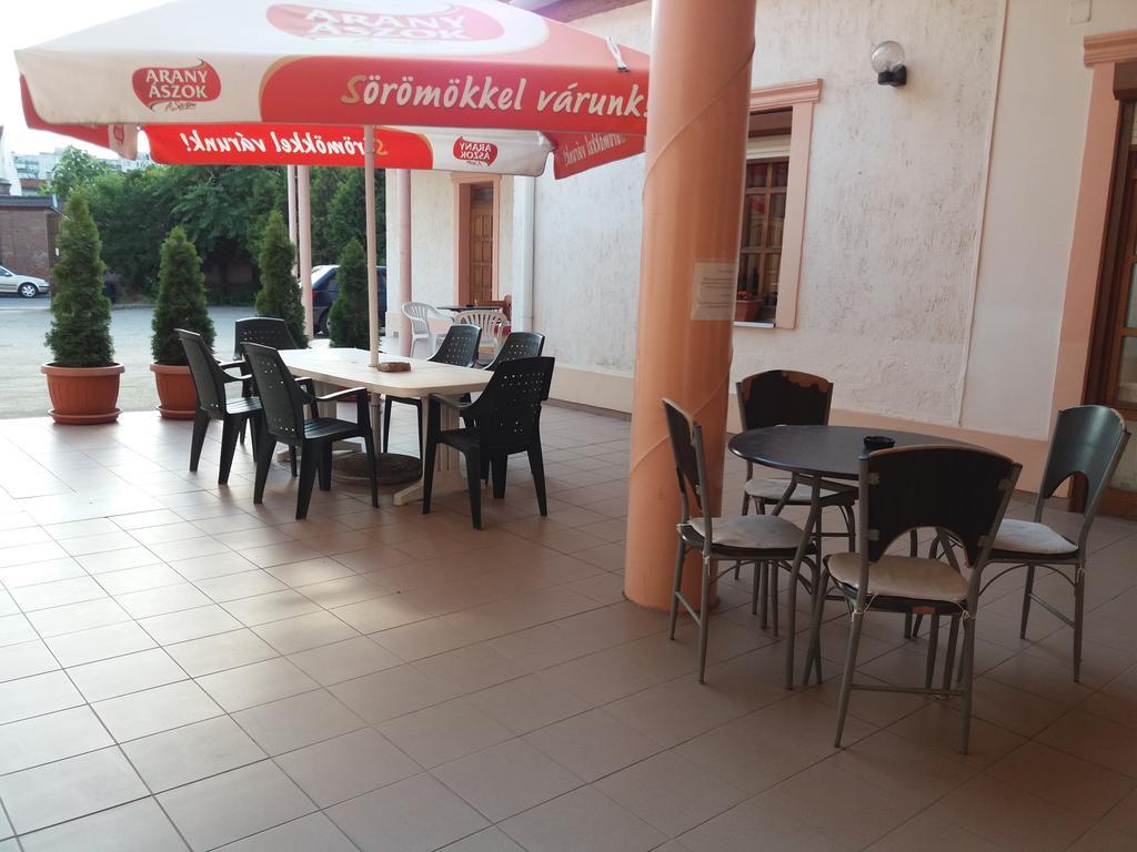 Rakoczi Panzio Hotel Debrecen Luaran gambar