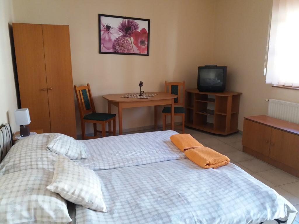 Rakoczi Panzio Hotel Debrecen Luaran gambar