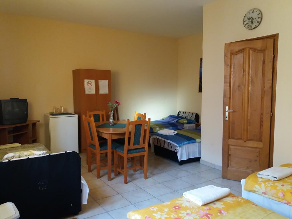 Rakoczi Panzio Hotel Debrecen Luaran gambar